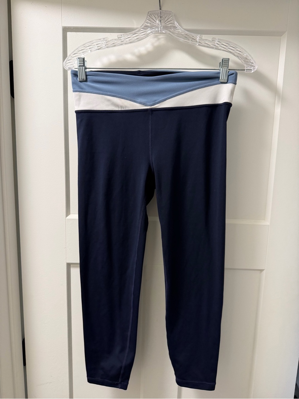 GAP Navy Leggings with Light Blue and White V-Waistband